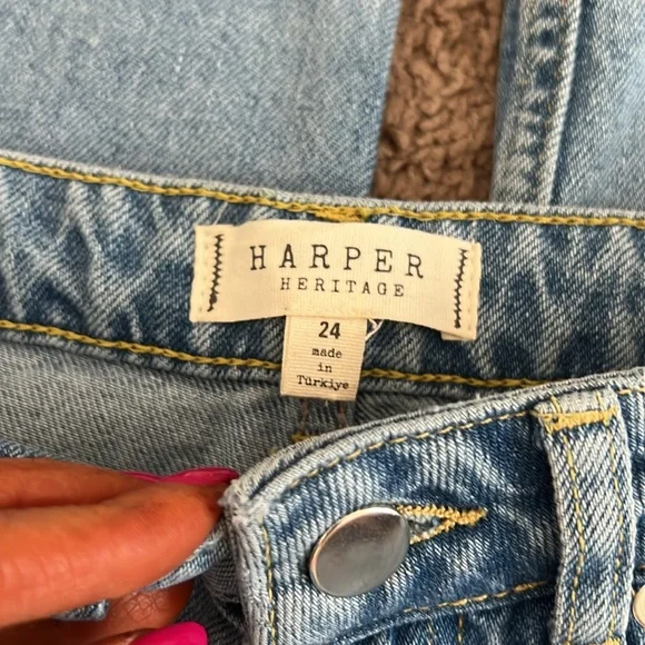 Francesca’s High Waisted Heart Jeans - Picture 5 of 5